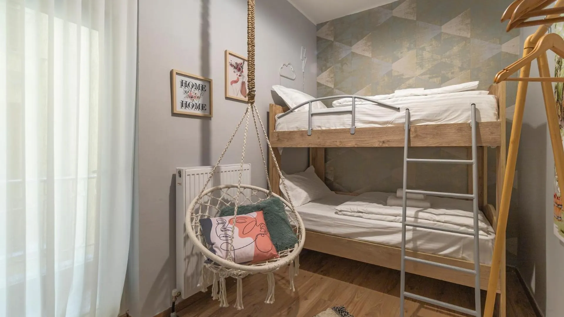 P Deluxe Suites 4 Thessaloniki 0*,  Greece