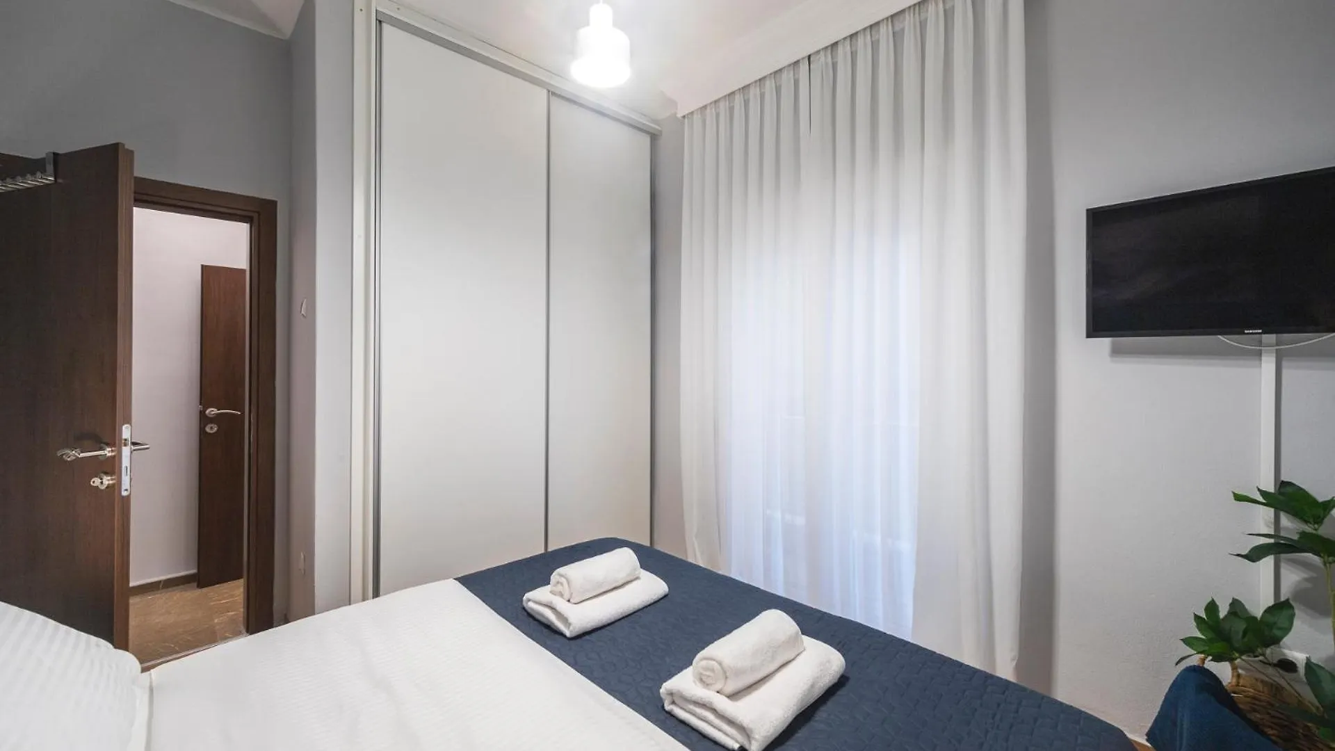 P Deluxe Suites 4 테살로니키 0*,  그리스